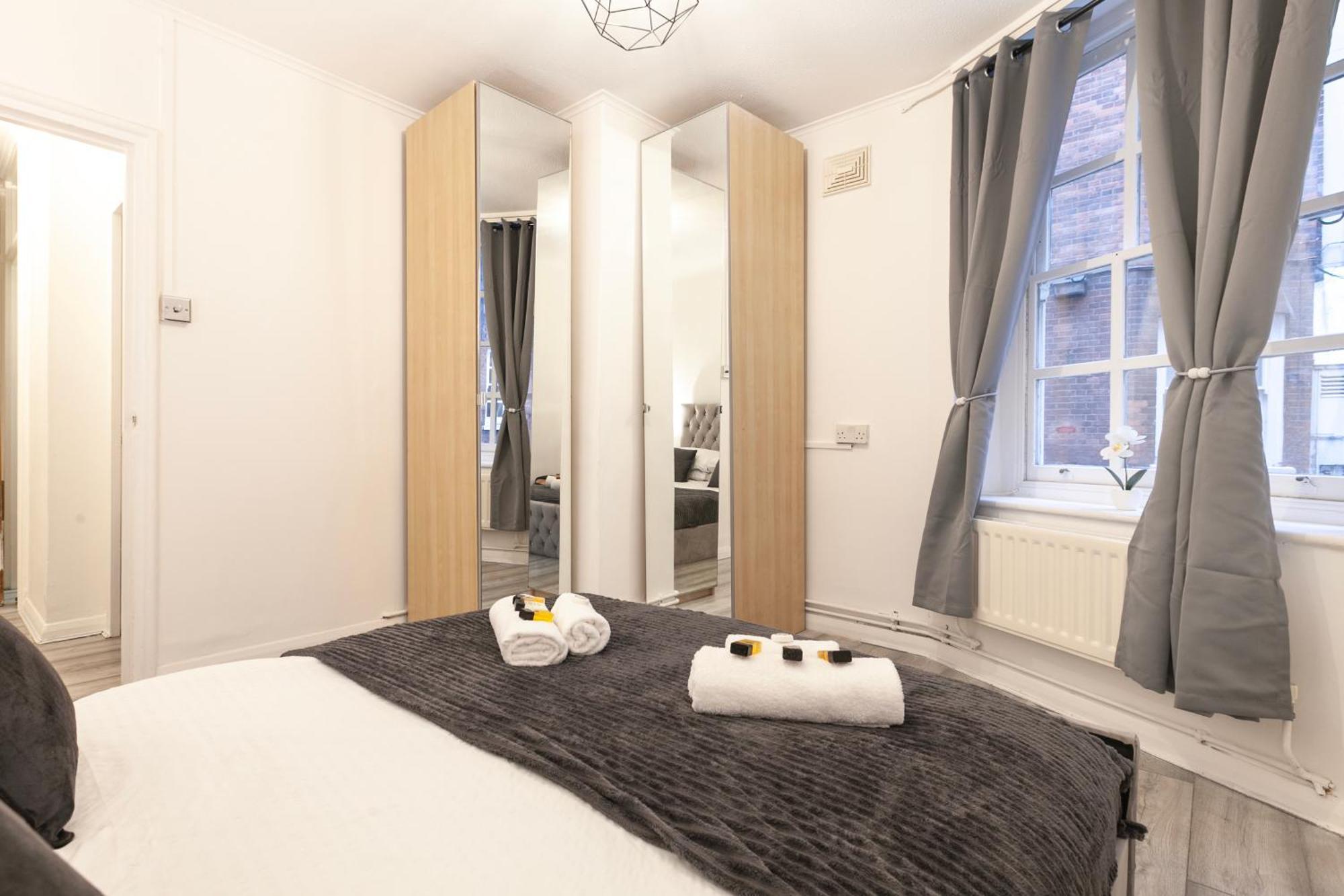 Beautiful One Bedroom Flat In Scott Ellis Gardens Londra Exterior foto